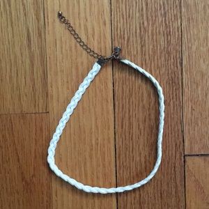 Adjustable choker - white braid 🤍